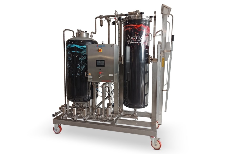 System for reducing ageing time with chips or staves